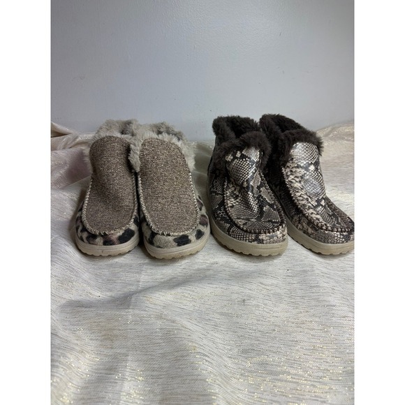 2 pairs of hey dude bundle size 5 - Picture 1 of 10